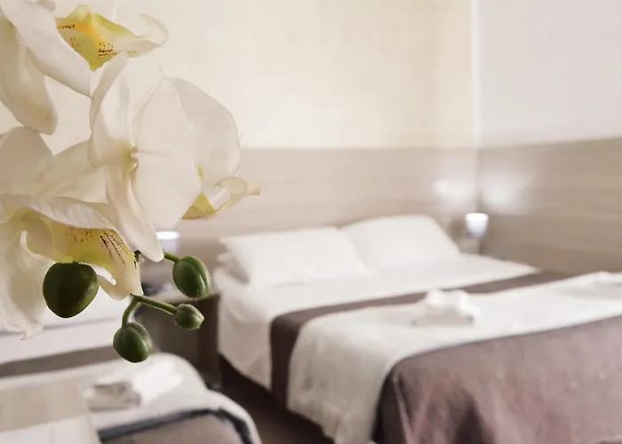 Colombo Отель Неаполь