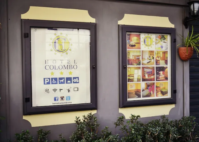 Отель Colombo Неаполь